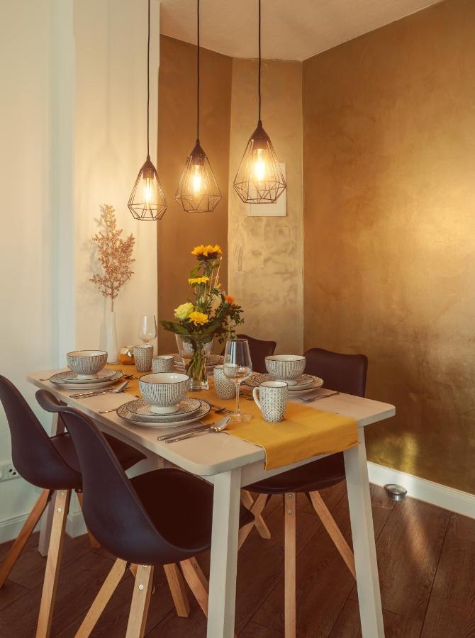 Goldrausch - Glanzvolle Ferienwohnung In Meissen Am Lutherplatz Exterior foto